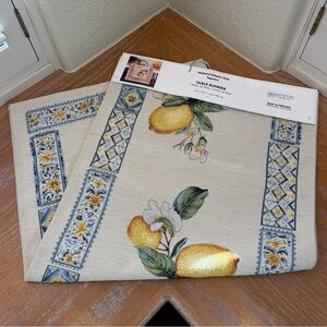 NWT Emme Home Jacquard Gobelin Style Tapestry Lemon Print Table Runner